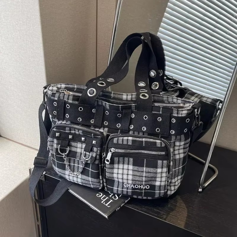 Fishing Equipment Market - PU CHAINS Bolso de Hombro con